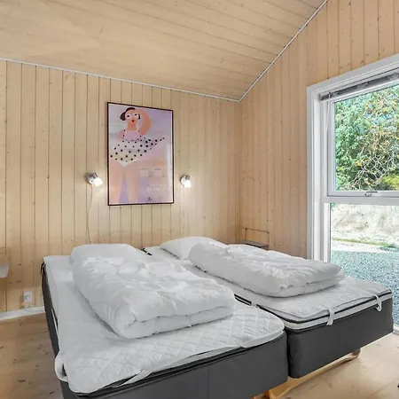 Hotel 3 Bedroom Awesome In Pandrup 5*